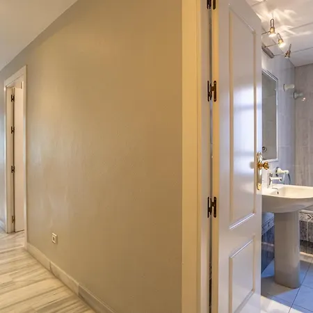 Sevilla Sunshine - Vacacional Sevilla Apartment *