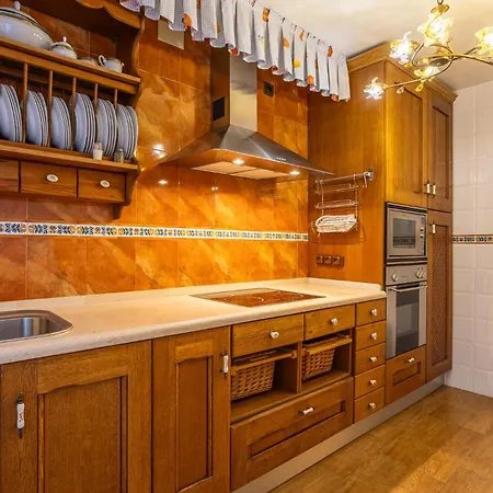 Sevilla Sunshine - Vacacional Sevilla Apartment *